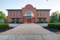 The Clarkson Inn Отели в г. Кантон