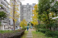 Travel On the Road of Jianmen Pass Apartment (Qingjiang Road)