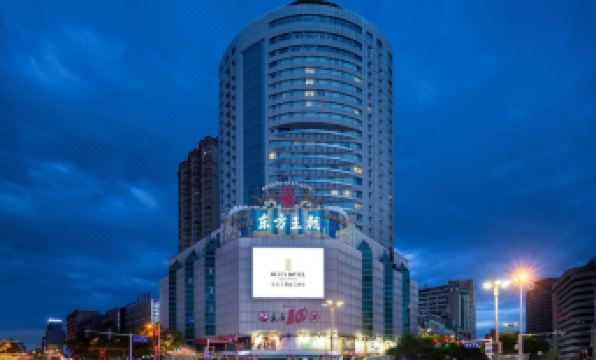Urumqi Oriental Dynasty Hotel (People's Cinema · Xiaoximen Branch)