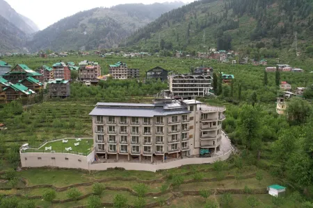 Justa Grand View Resort & Spa, Manali Отели рядом с достопримечательностью «Manali View Point»