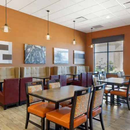 Best Western Plus North Platte Inn Suites