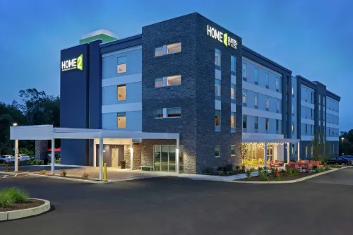 Home2 Suites by Hilton Smithfield Providence فنادق في Lincoln
