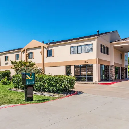 Quality Inn & Suites Round Rock