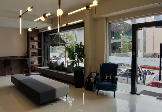 3. 더 스퀘어 호텔..