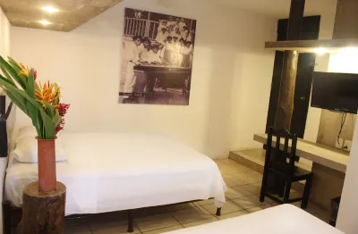 Hotel Maya Rue
