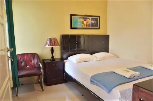 Tanjung Angin Guest House Palu Hotel di Mantikulore