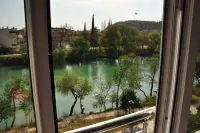 River Hotel - Bergblick
