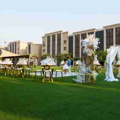 トライアンフ ラグジュアリー ホテル Hotel Exterior