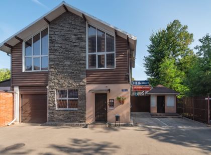 Avtorsky Shale Hotel