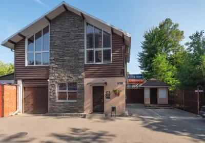 Avtorsky Shale Hotel Hotel in zona Monument to Tank T-34