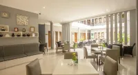 Rosalia Indah Hotel - breakfast