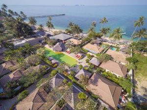 The Sunset Beach Resort & Spa Taling Ngam