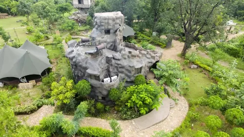 Tathastu Pench Hotels in Kohka