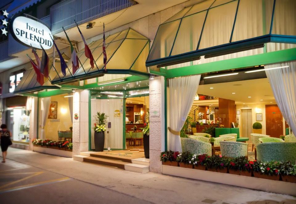 Hotel Splendid - Housity