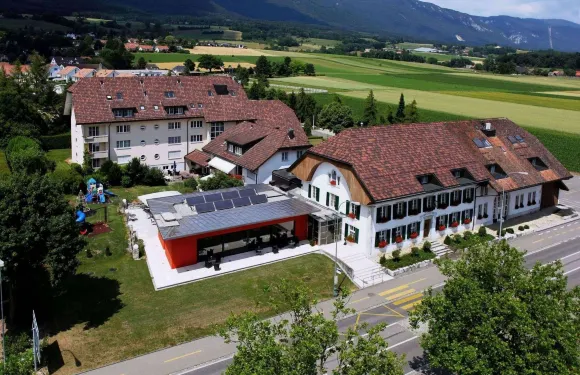 烏爾斯和維克多酒店