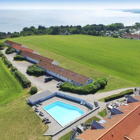 "Mia" - 200m from the Sea
