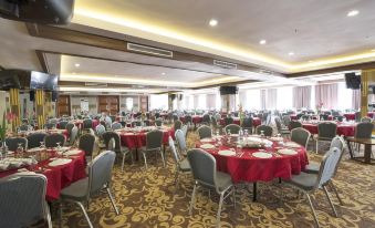 Newtown Plaza Hotel
