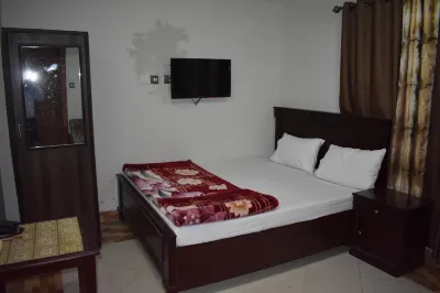 Hotel Kashmir Inn