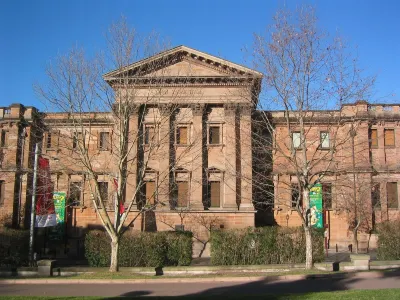 Prime Location Unit AC And Parking Hotels near Cooper Park