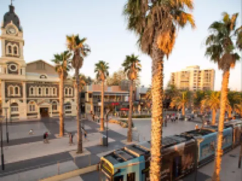 Glenelg Motel