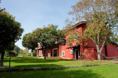 La Tavernola Agriturismo - Tenuta Mandia Hotel dekat Cira Salimbene Azienda Agricola