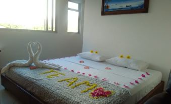 Hotel Bahia Guatape - Housity