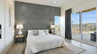 Desert Ridge - Hot Tub, Fire Pit, BBQ, Out Door Shower & Incredi 2 Bedroom Home by RedAwning