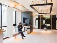 JR East Hotel Mets Premier Gotanda Hotel berhampiran Stesen Gotanda