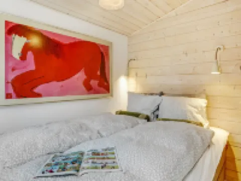 "Topi" - 15m from the Sea