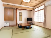 Ryokan Osakaya فنادق في غونوه