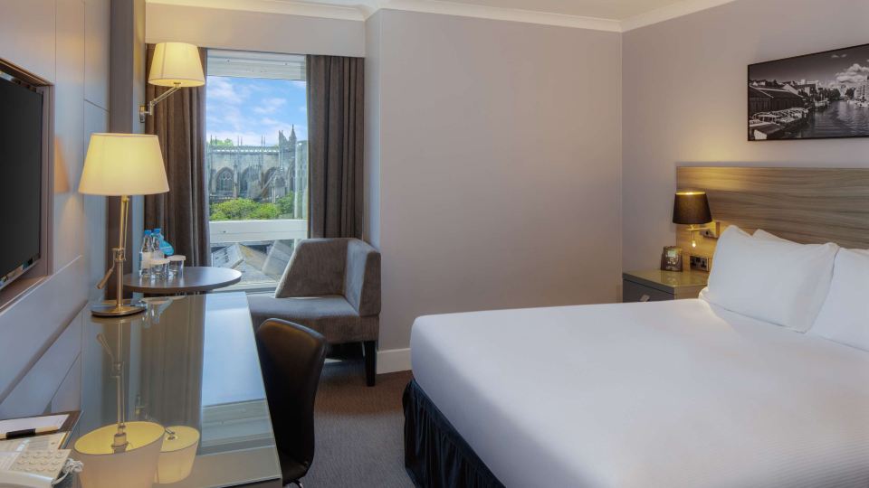 DoubleTree by Hilton Bristol City Centre