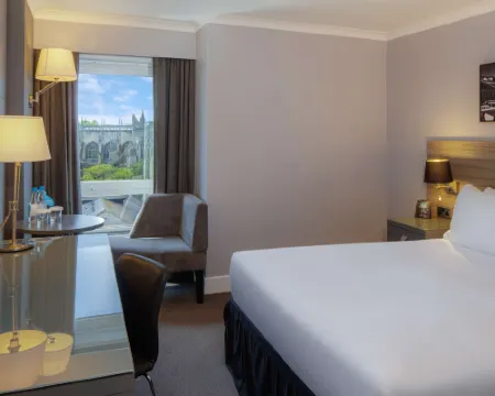 ดับเบิ้ลทรี บาย ฮิลตัน บริสตอล ซิตี้ เซ็นเตอร์ โรงแรมในบริสตอล