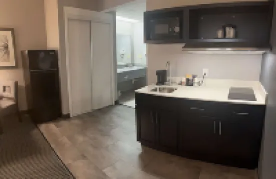 Suburban Studios Hotels in Williams County