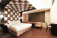 Royal Group Hotel Chang Chien Branch 1 - parkir