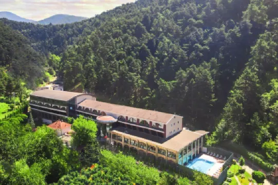 ساروت تيرمال بارك ريزورت آند سبا - هالال هوتل فنادق في 