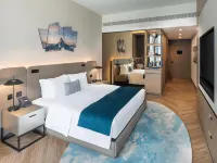 Paramount Hotel Midtown Hotels near Al Wasl