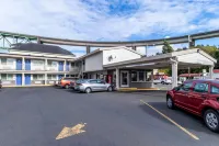 Motel 6 Astoria, or - parking