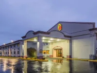 Super 8 by Wyndham Hartford Hotels in Hartford