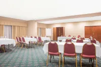 Days Inn by Wyndham Metter - Wifi