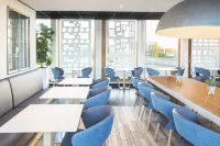 Holiday Inn Express UTRECHT - PAPENDORP by IHG - breakfast