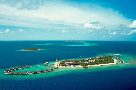 The Westin Maldives Miriandhoo Resort Отели рядом с достопримечательностью «Ваккару»