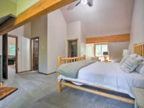 Beautiful McCall Cabin Perfect for Families! Hotels in McCall
