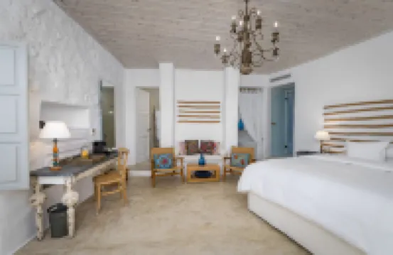 聖託里尼標誌性精品洞穴酒店