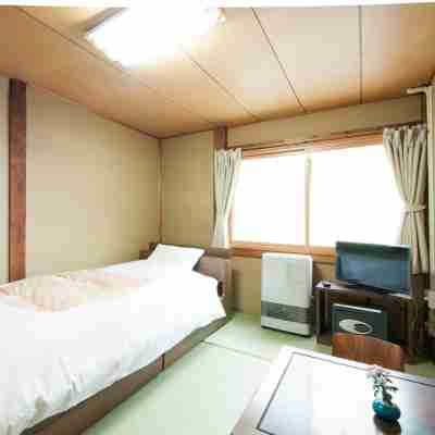 谷地溫泉日式旅館 Rooms