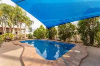Midlander Motor Inn - مسبح