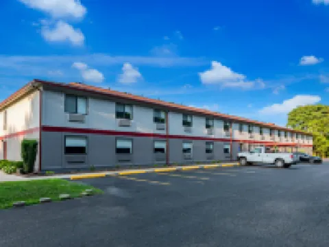 Red Roof Inn & Suites Vineland - Buena Hotels in Atlantic County