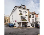 Seven Stars Hotels in Strete