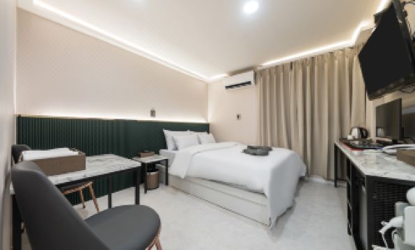 Seongnam Donkihotel