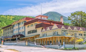 Ikenotaira Shirakaba Kogen Hotel