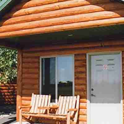 Badlands Frontier Cabins Hotel Exterior